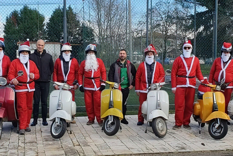 Natale in vespa 2022